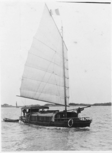 img091-A-Chinese-junk